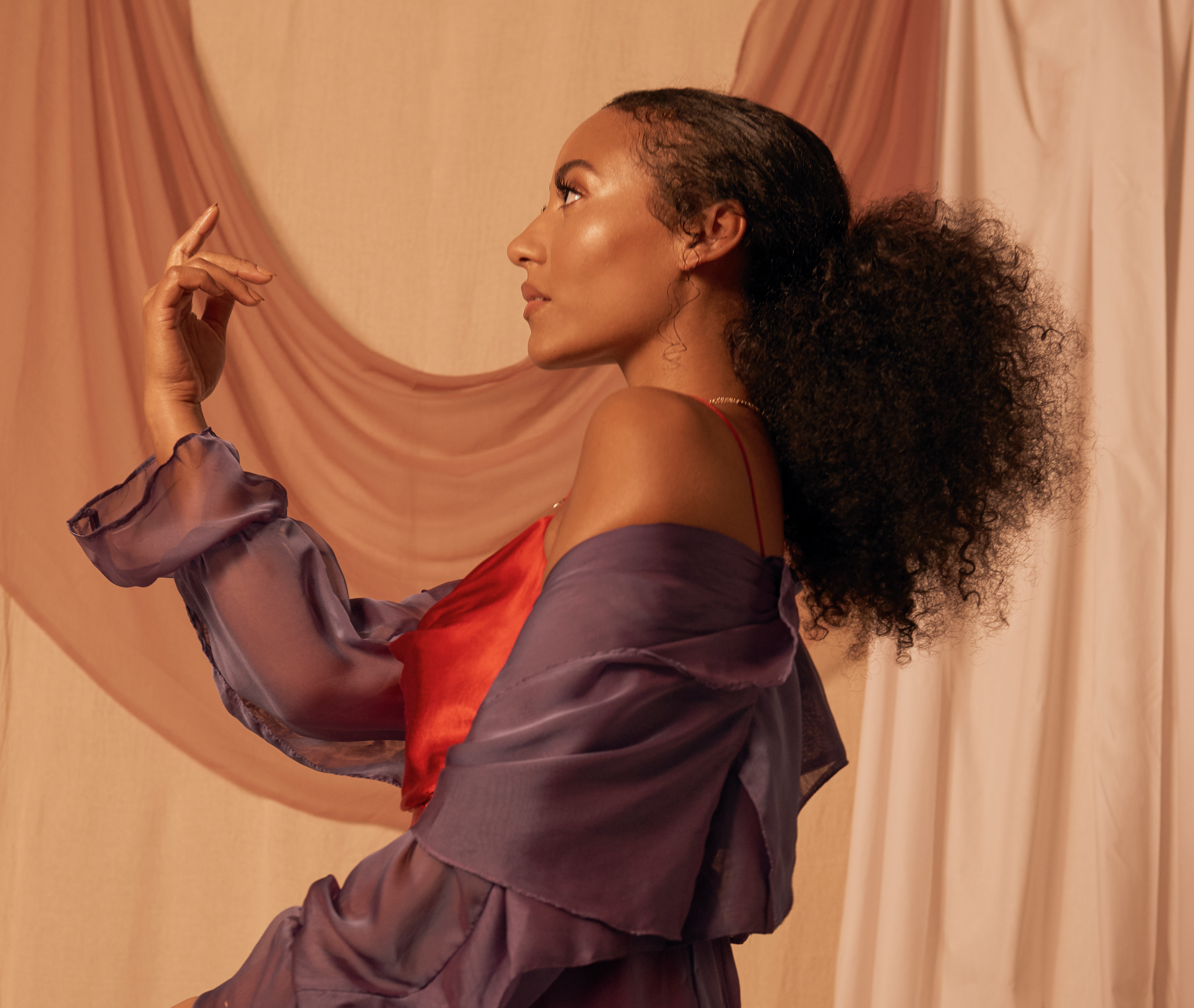 Kyra Pulls the Right Chords with Her Stirring Remake of Rosie Gaines’ ‘Closer than Close’